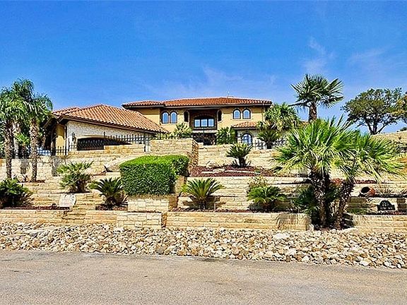 3rd image of 329 Harbor Dr