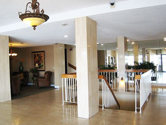 2nd image of 1415 Ocean Shore Blvd #F040