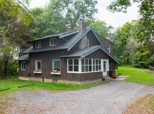 8667 E Seneca Tpke, Manlius, NY 13104