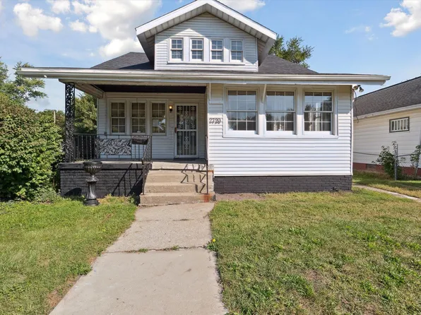 2729 Westmoor St, South Bend, IN 46628