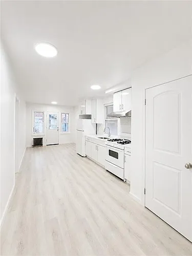 4531 163rd St #1 Photo 1 4531 163rd St #1 Photo 1