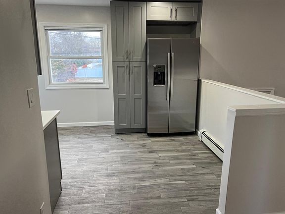 3rd image of 38 Leopold Ave