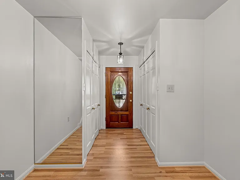 605 H St SW — Photo 5