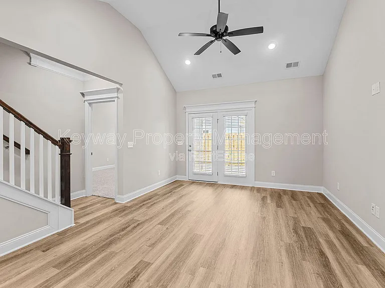 2103 Denmark Ave SE — Photo 12