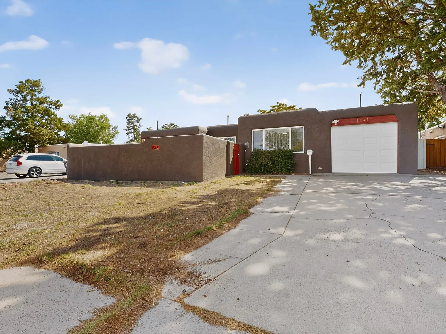 3 bed, 1774 sqft, $2,395 — Photo 2