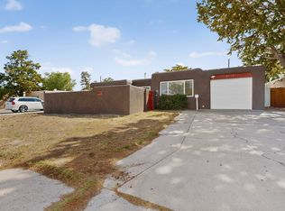 1836 Lester Dr NE, Albuquerque, NM 87112