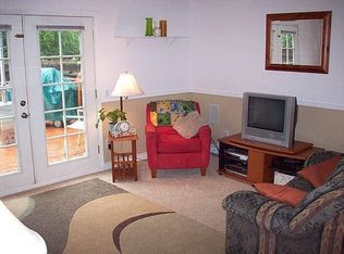 204 Red Leaf Cir, Anchorage, AK 99504