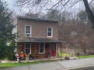 13 Green Ave, Castleton, NY 12033