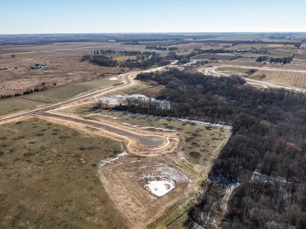 L3b4 Royal Oaks Farm Ln SW, Rochester, MN 55902