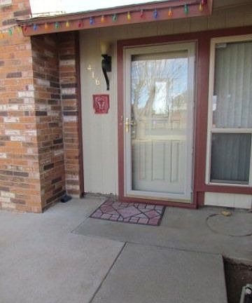2nd image of 416 E 51st St