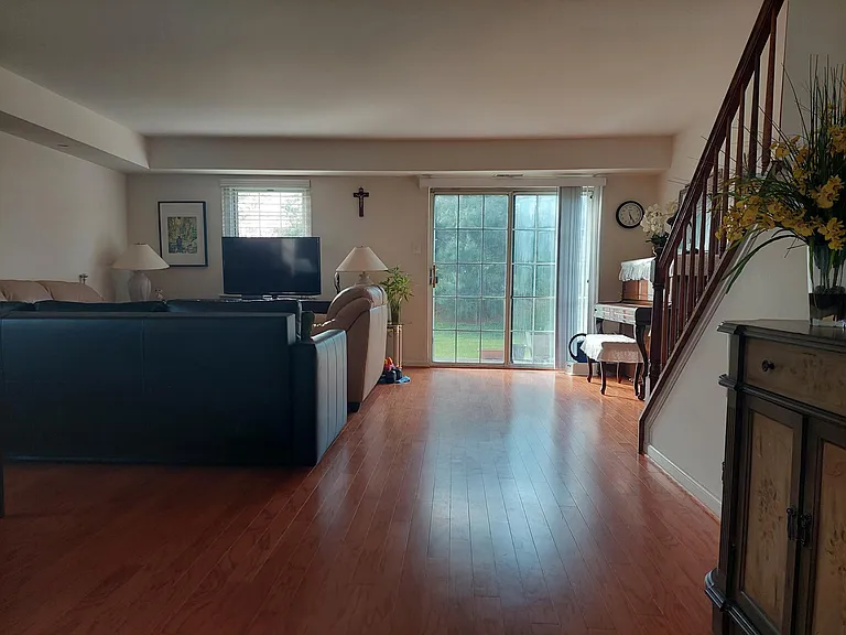 12 Coventry Ct — Photo 15