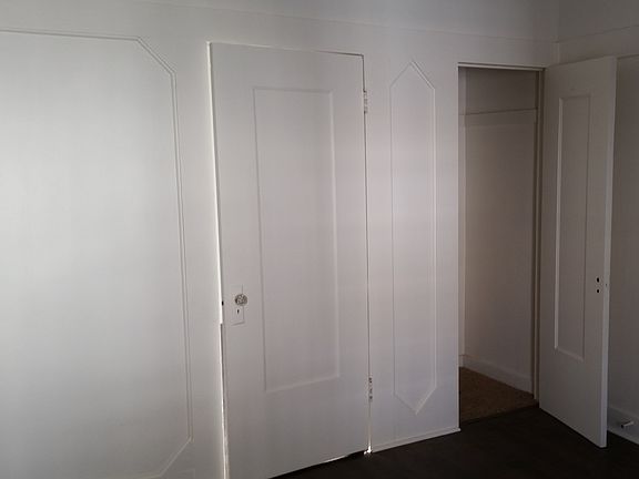 3rd image of 447 Laidley St