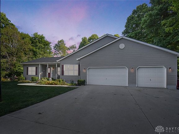 2nd image of 3120 Little Big Horn Dr