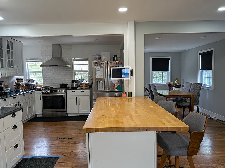 5208 59th Ave — Photo 6