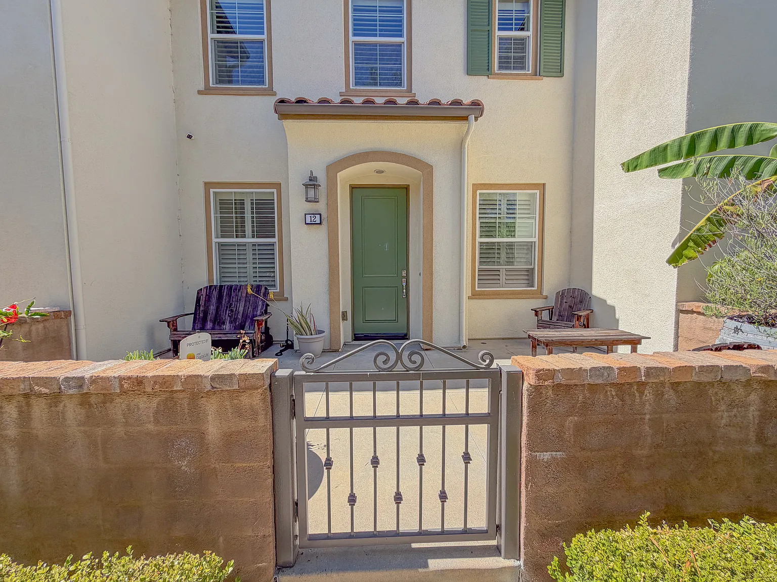 3 bed, 2.5 bath, 1430 sqft, $4,300 — Photo 3