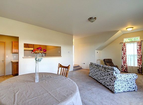 4th image of 3106 Briarwood Cir