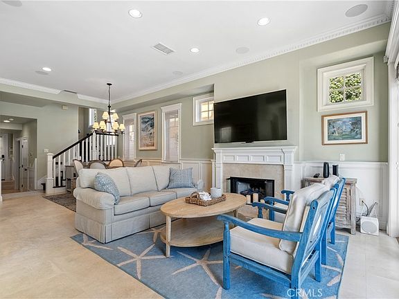 4th image of 705 Goldenrod Ave