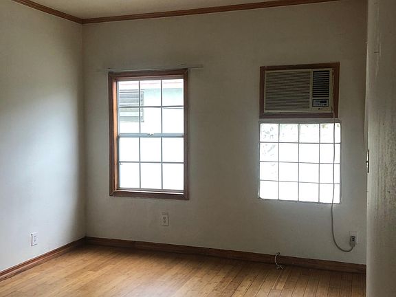 3rd image of 1172 N Kingsley Dr APT 205