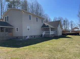 389 Rachels Chapel Rd, Coeburn, VA 24230