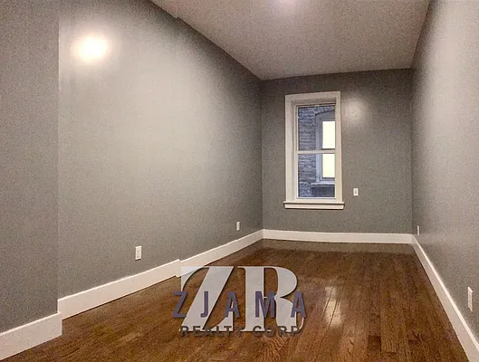 Rented by Zjama Realty Corp | media 12