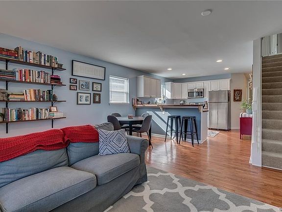 3rd image of 1402 N 30th St #1