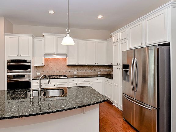 2nd image of 2592 Walden Estates Dr