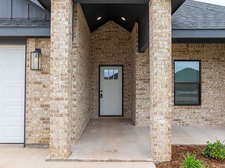 7717 Sawdust Trl — Photo 2