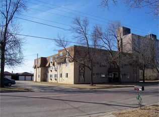820 S 4th Ave #204, Albert Lea, MN 56007