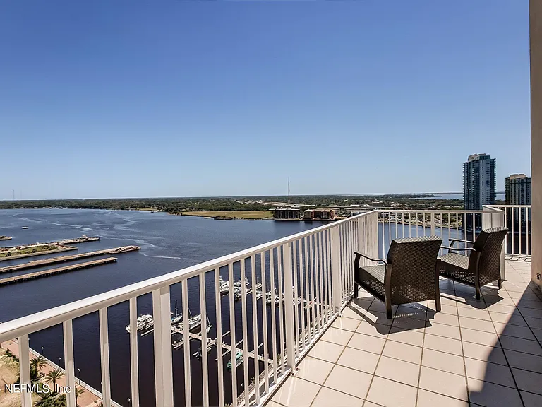 400 E Bay St #402 — Photo 41