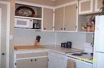 4th image of 3718 Brookdale Ln