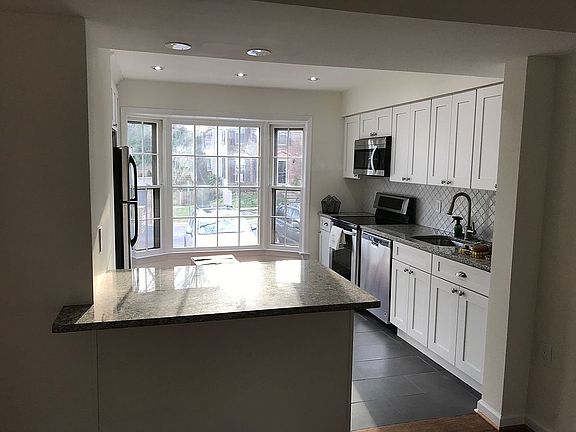 3rd image of 10308 Colony Park Dr