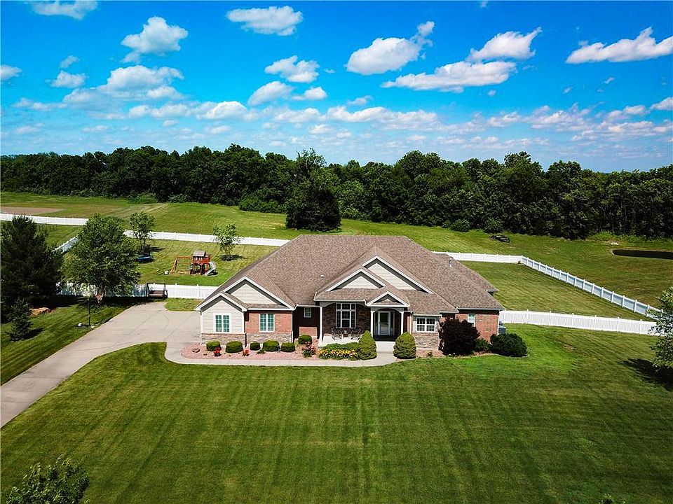 1st image of 33406 Pinehurst Ln