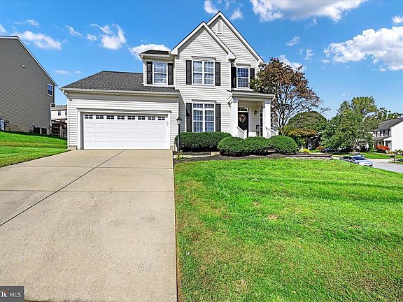 3rd image of 400 Silver Beech Ct