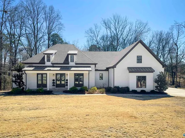 1500 Magnolia Dr NW, Hartselle, AL 35640