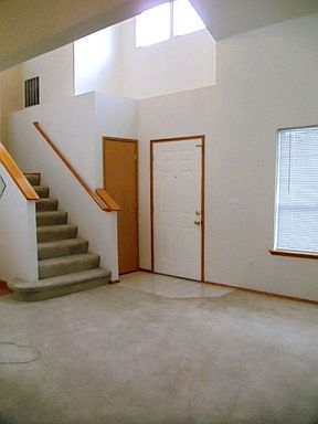 3rd image of 2724 174th St E