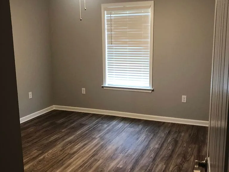 1408 Rehoboth Dr — Photo 5