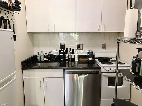 178 Marlborough St. #4 Boston - Back Bay Unit Photo 3 (1)