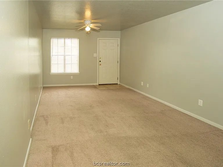 1801 Woodsman Dr #D — Photo 7