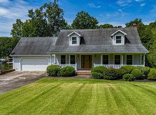 615 W Dogwood Dr, Kuttawa, KY 42055