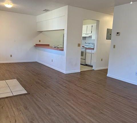 5th image of 130 McNeela Dr