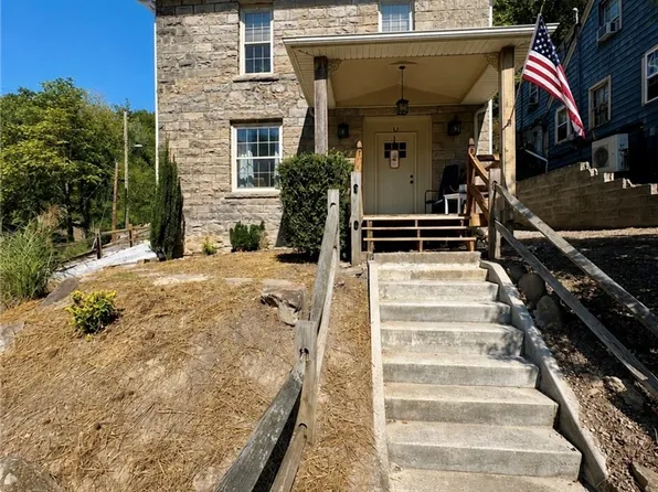 123 Cassick St, Logan, WV 25601