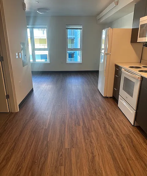Nichols Court Apartments — Photo 39