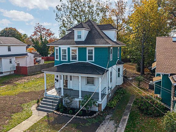 3rd image of 928 Linwood Ave