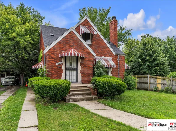 10300 Beaconsfield St, Detroit, MI 48224