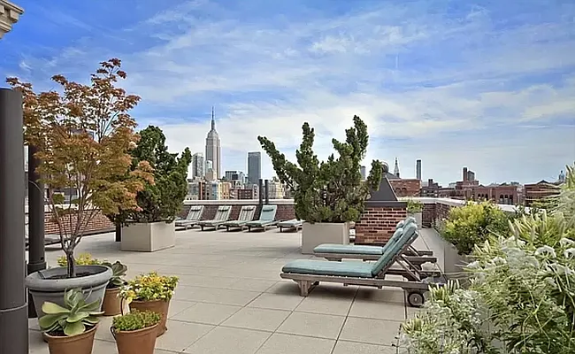 Rented by Compass | media 10