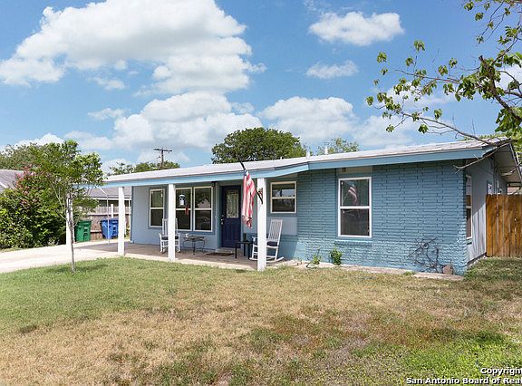 2nd image of 179 Carousel Dr