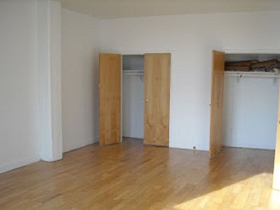 4th image of 275 Park Ave APT 3C