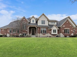 1211 Coyote Trl, Hampshire, IL 60140