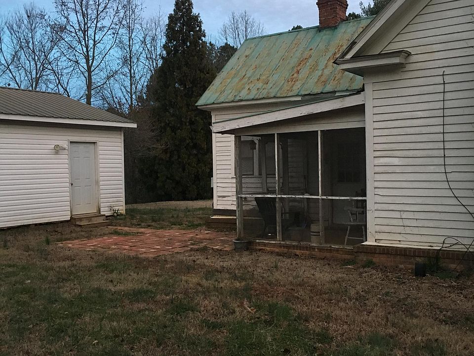 2nd image of 531 Lemons Rd
