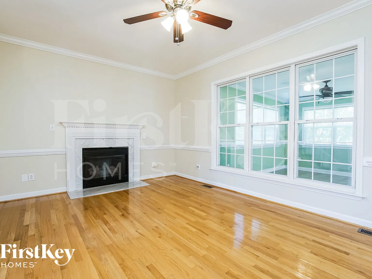 3 bed, 2.5 bath, 2570 sqft, $2,785 — Photo 3